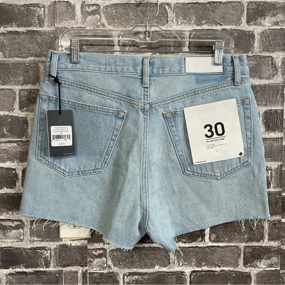 NWT Re/Done 70s high rise shorts jean denim distressed - Picture 10 of 11